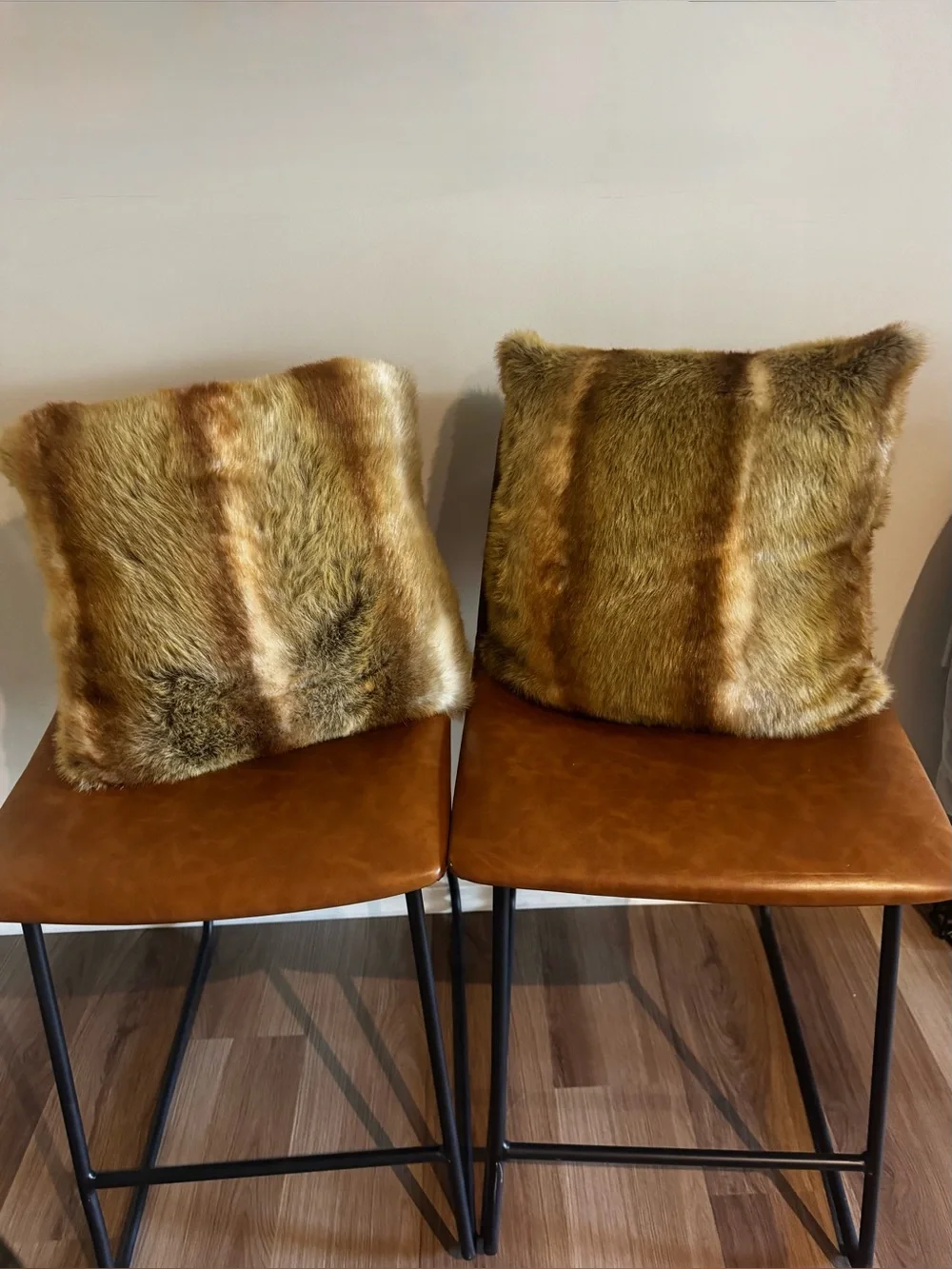 POTTERY BARN Accent Throw Pillow Contemporary Minimalist Neutral Faux Fur Modern